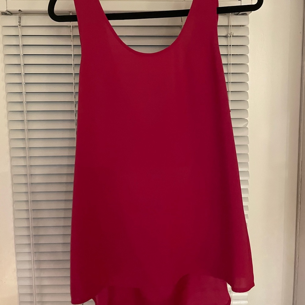 Hot pink women’s EXPRESS dressy Tank. Size Med